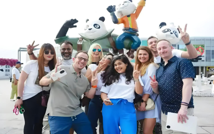 【成都外宾私人3日游】成都市区+熊猫基地+乐山大佛+峨眉山经典观光3日游